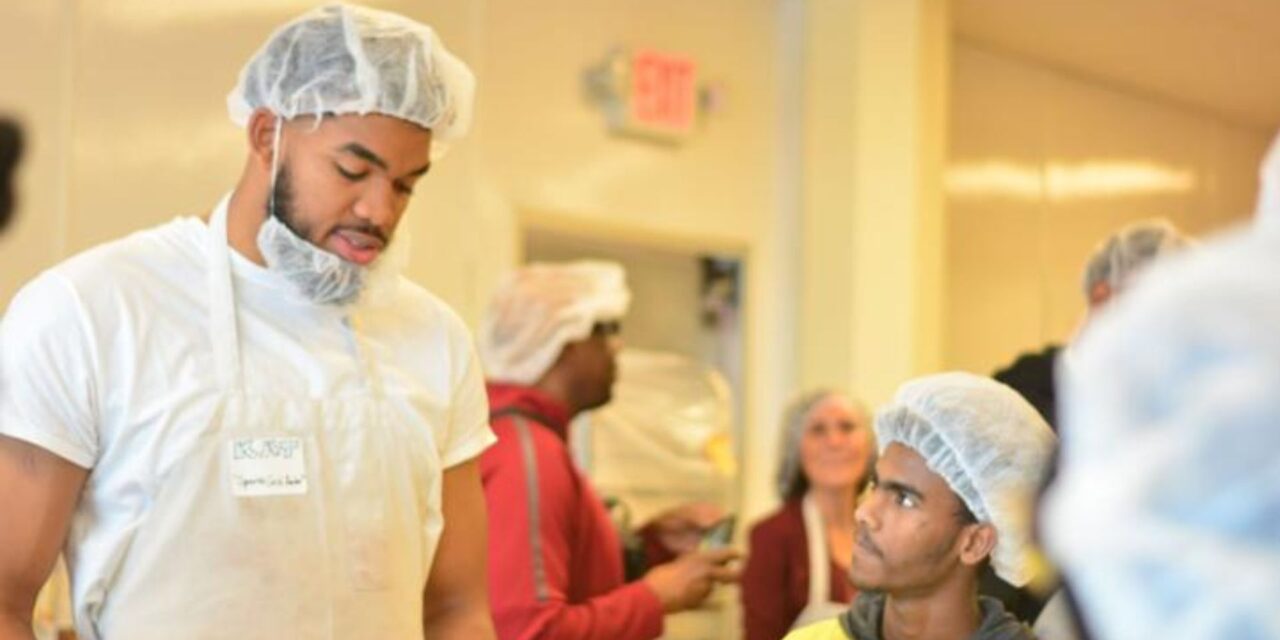 Timberwolves offer teens recipe to success with visit to Cookie Cart