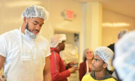 Timberwolves offer teens recipe to success with visit to Cookie Cart