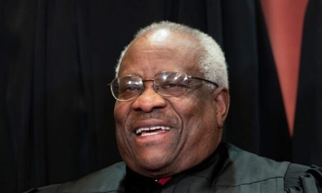 Justice Clarence Thomas stays on the lobbying heaux stroll